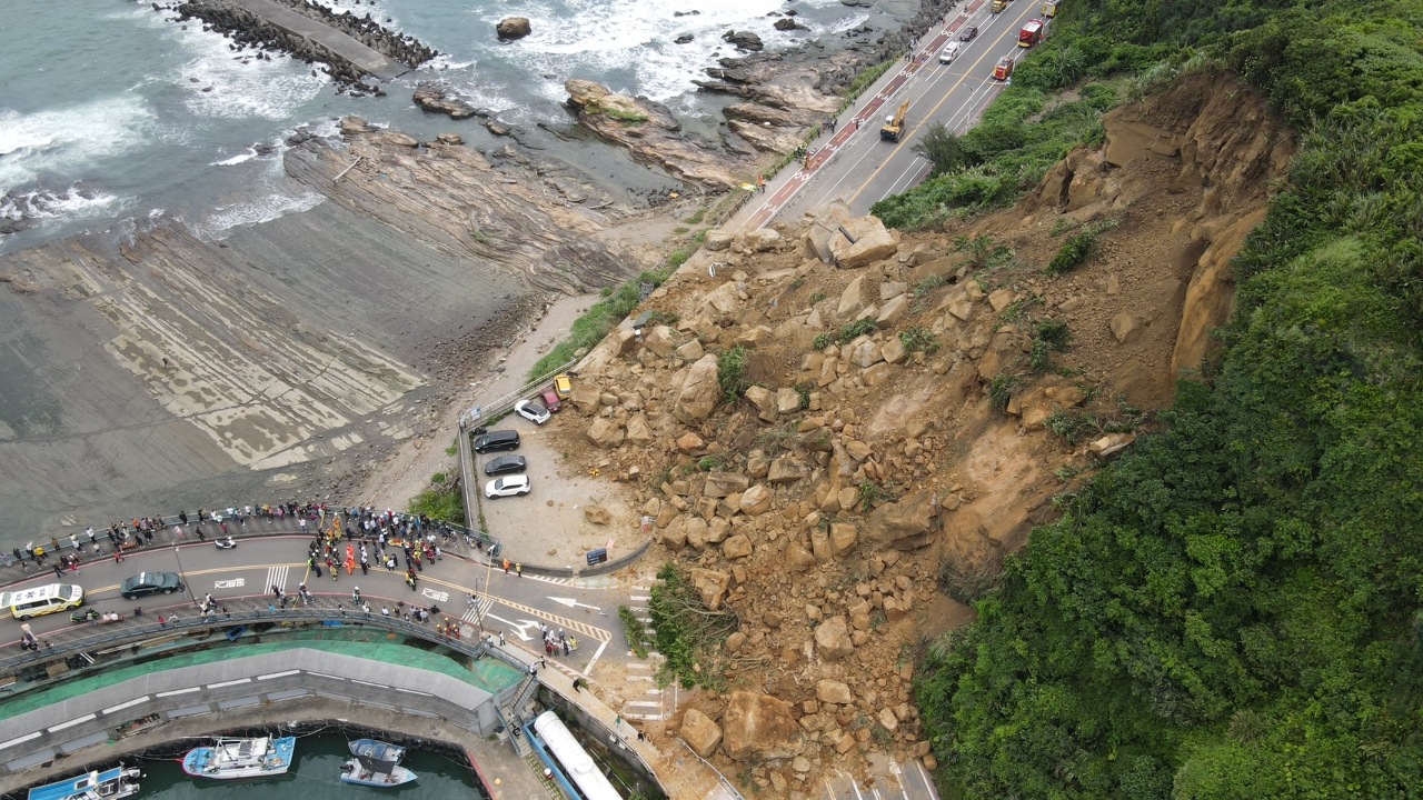 台2線基隆北寧路坍方中斷 初估6/11上午才可望搶通