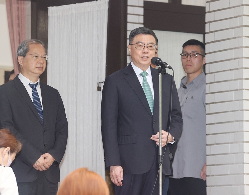 卓榮泰：政院正縝密規劃研究聲請釋憲