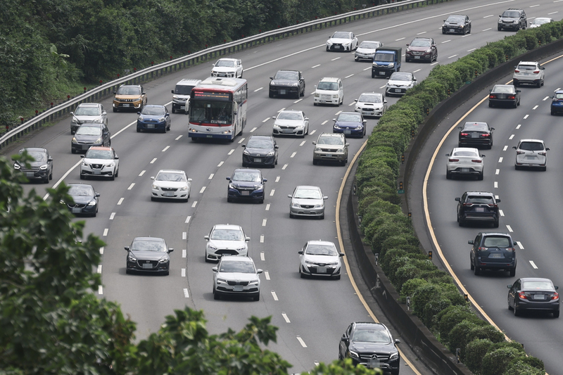 端午收假北返車潮湧現 &nbsp;國道部分路段壅塞