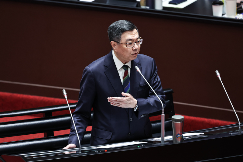 立委指業者疑鑽漏洞領電動公車補助 卓榮泰：傷害本國產業會嚴加調查