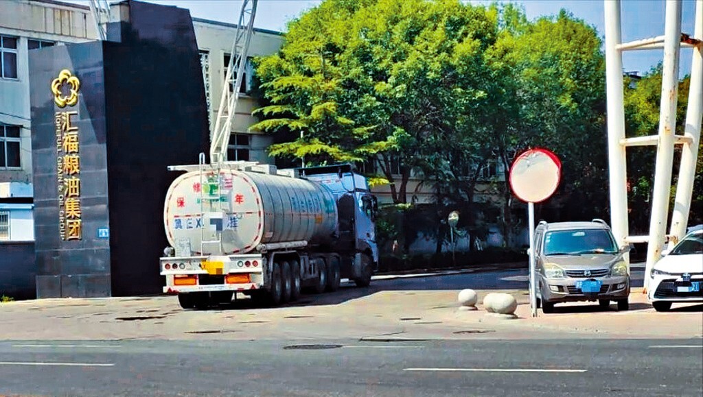 毒奶翻版！油罐車混食用油掀恐慌 中網友號召「去香港買油」