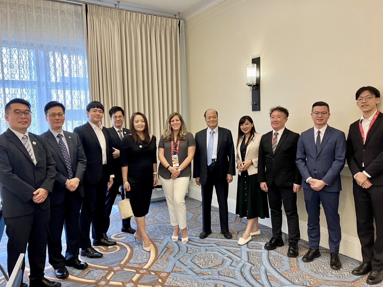 民進黨參與跨黨派觀選團 與美加英等國挺台政要互動