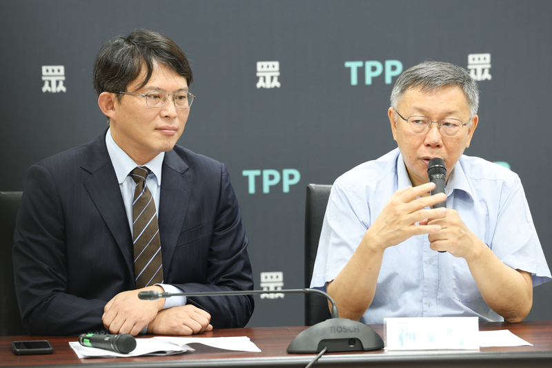 柯文哲請辭黨主席確定 由黃國昌代理民眾黨魁