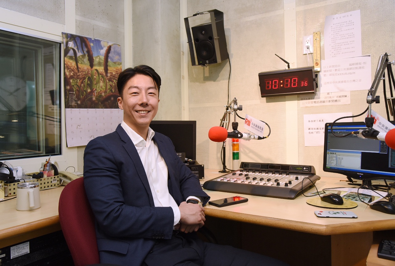 《新住民基本法》三讀 吳崢：短期不影響 未來恐有隱憂