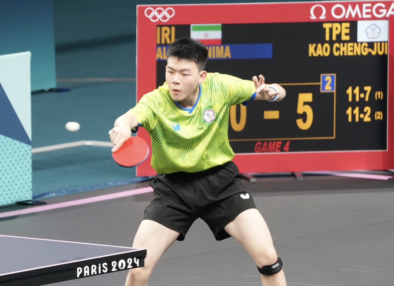 巴黎奧運／師父莊智淵現場坐鎮 19歲高承睿奧運首戰贏啦！