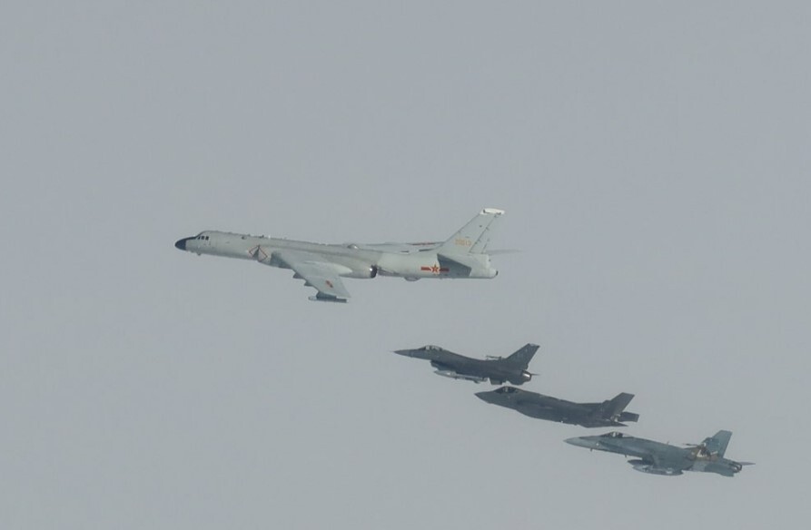 中國軍機入侵日本領海、從俄境機場起降
