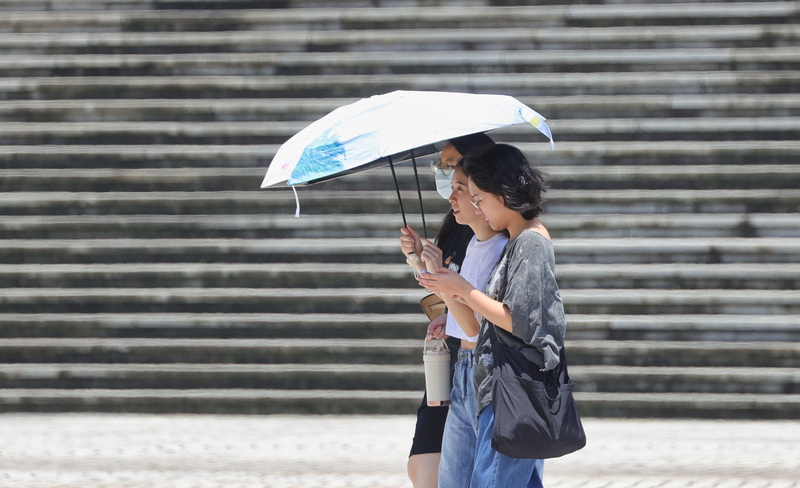 新竹高溫恐達38度 東部有短暫雨留意長浪