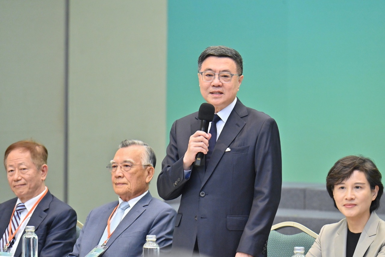 產業人才觀測機制 卓榮泰：快速補充觀光旅宿業人力