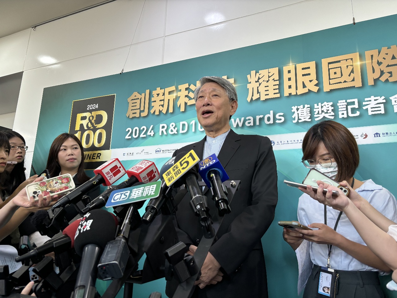 郭智輝喊4年內培育20萬名工程師 讓台灣AI拚世界前3