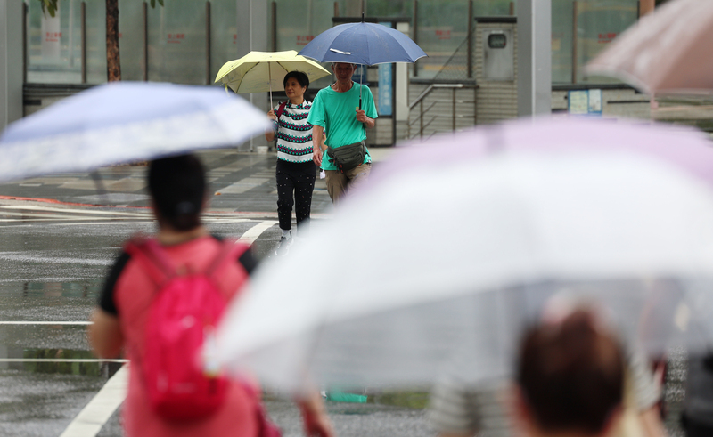 彰化雲林豪雨特報 高雄以北防局部大雨