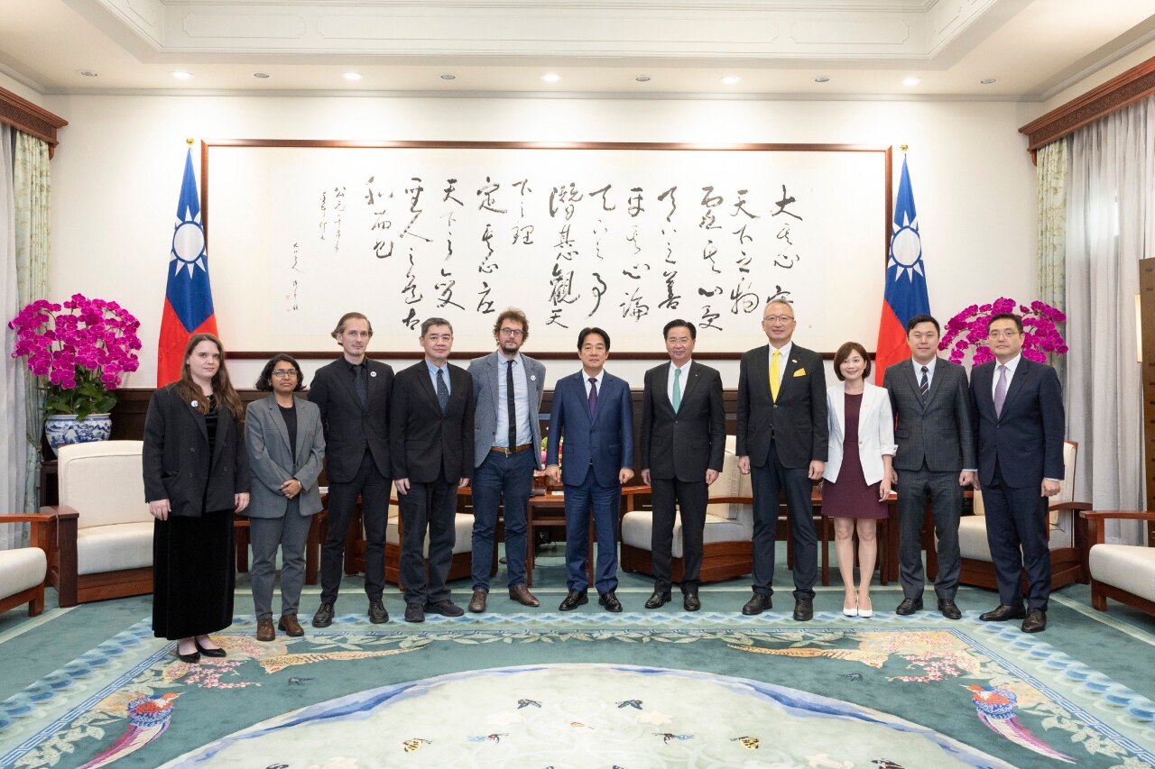 接見無國界記者組織 總統：強化國家韌性 因應假訊息攻擊
