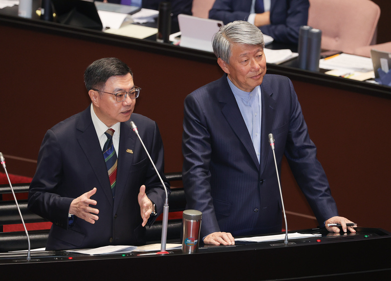 川普稱台灣搶走晶片生意 卓榮泰：不同意此說法