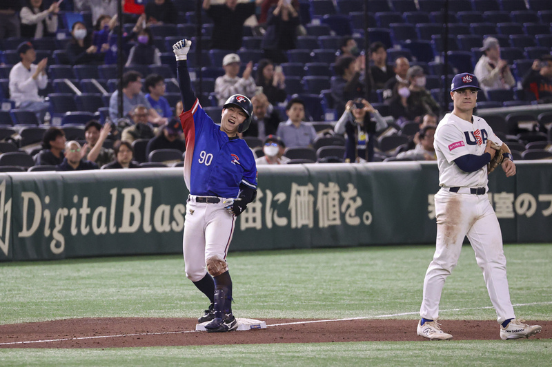 12強複賽台灣隊砲火連發 單局狂灌5分以8比2領先美國