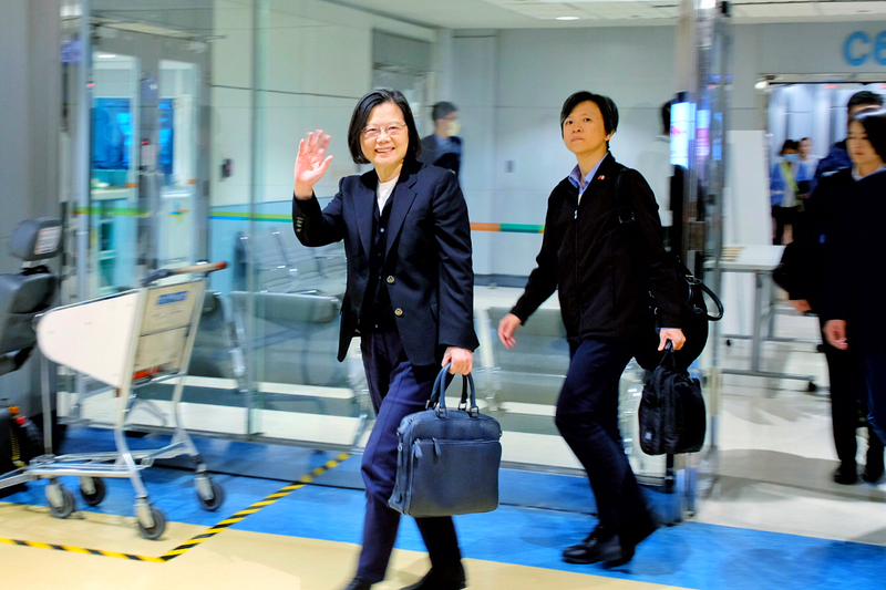 受邀出席哈利法克斯論壇  蔡英文今晨返抵國門