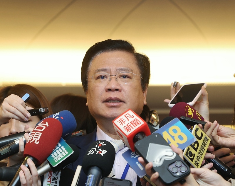 勞動部春節後提缺工解決方案 擬開放服務業有條件申請移工