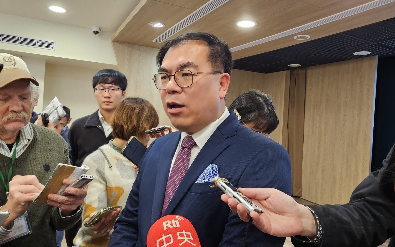 美關稅衝擊 彭啓明：視最終談判結果 擬放寬碳費收取標準
