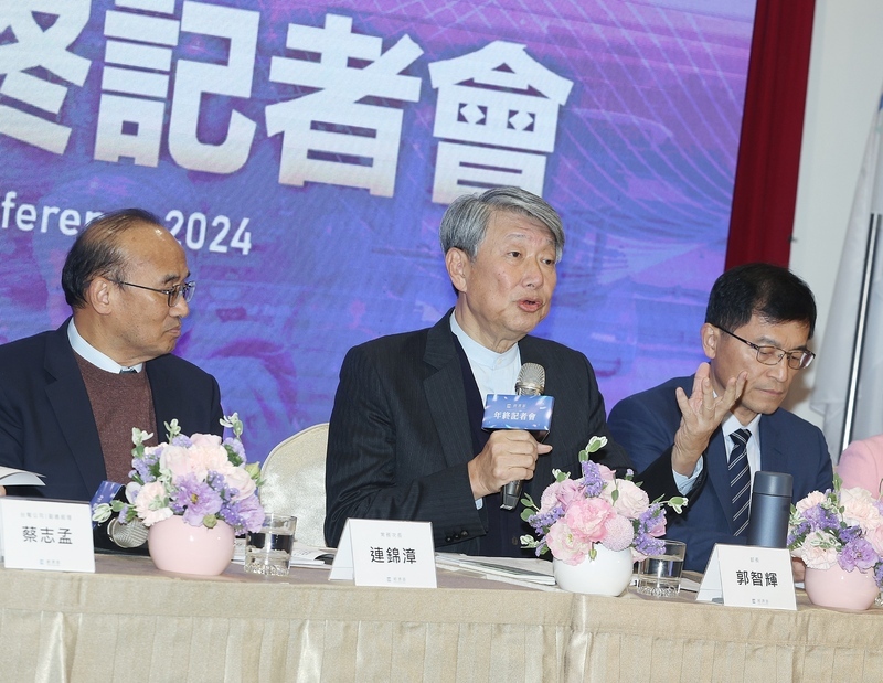 綠能2成目標延至2026年達陣 郭智輝：我認為我做得到