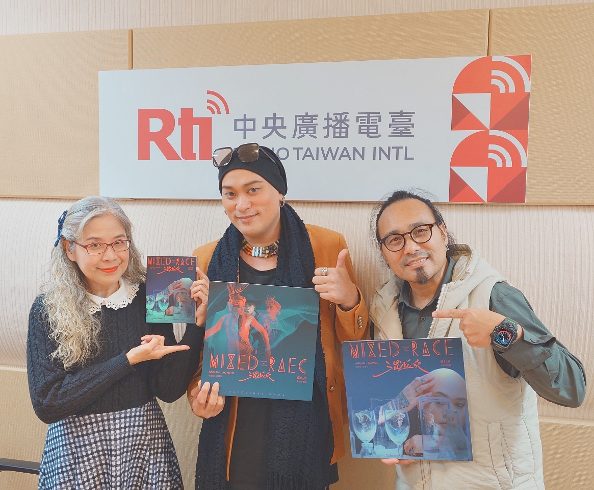 小碧吳利昂與製作人阿飛