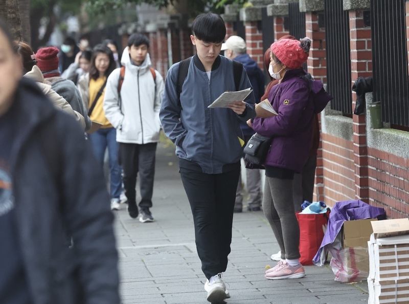 大學申請入學放榜 上午9時開放網路查詢