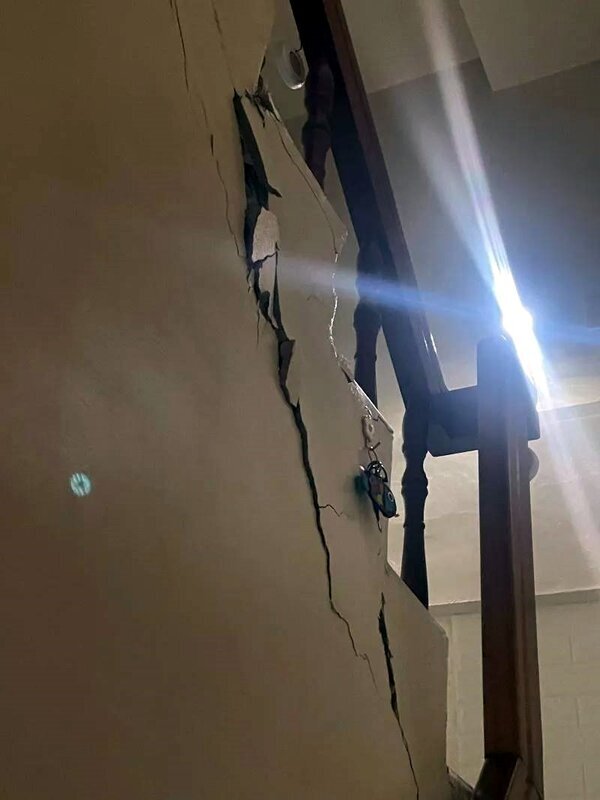 嘉義縣大埔凌晨地震規模6.4 嘉市大樓牆壁傳龜裂