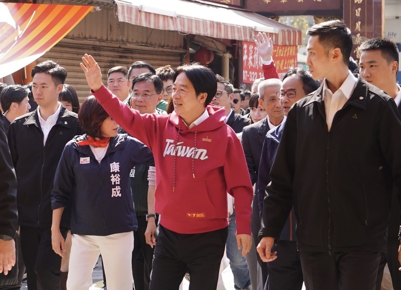 總統高雄參香 希望市民支持 共同解決目前朝野問題