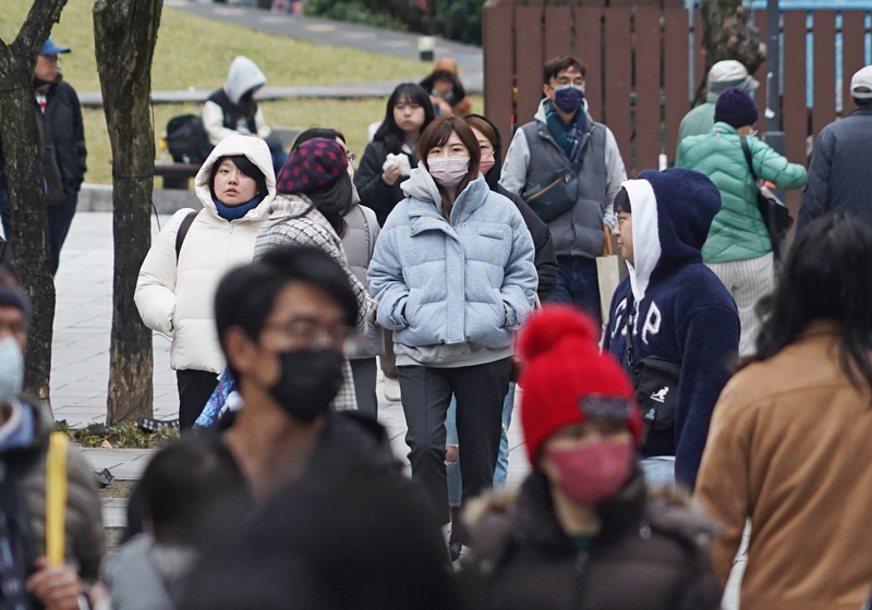 寒流影響21縣市低溫特報 10日白天回暖