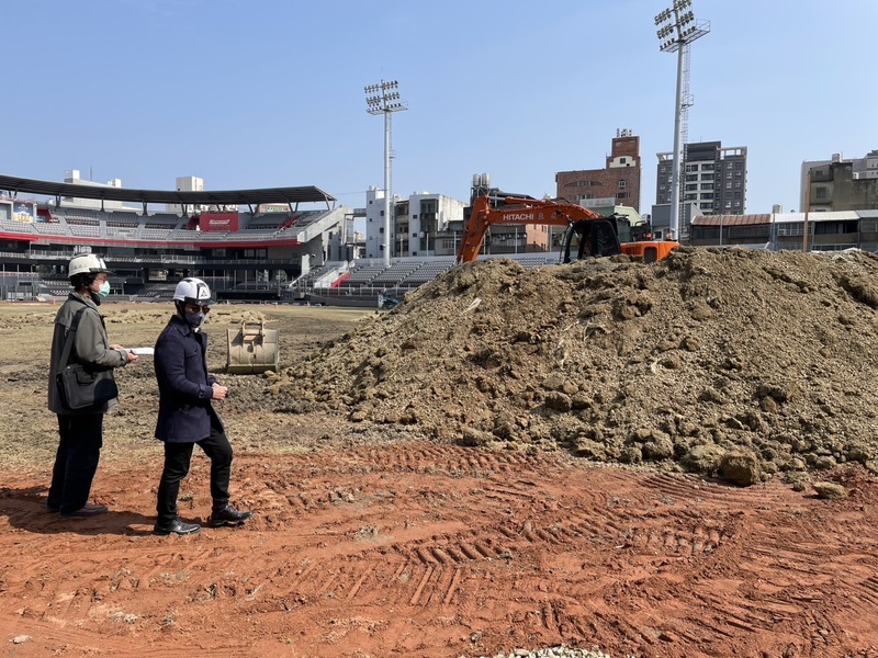 新竹棒球場遭指挖出營建廢棄物  竹檢：分案偵辦