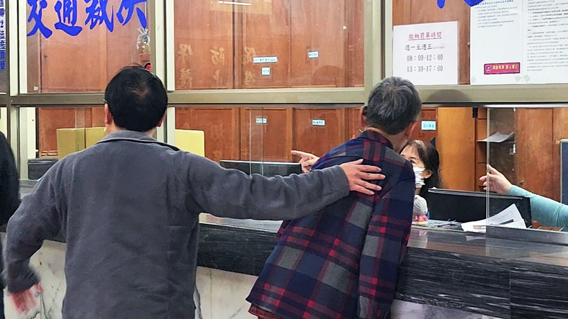 藍指隨扈遭停職打壓 &nbsp;  警署：影響警察形象已歸建