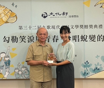 作家何妤珩書寫關於愛、成長、探索與自我實現的故事