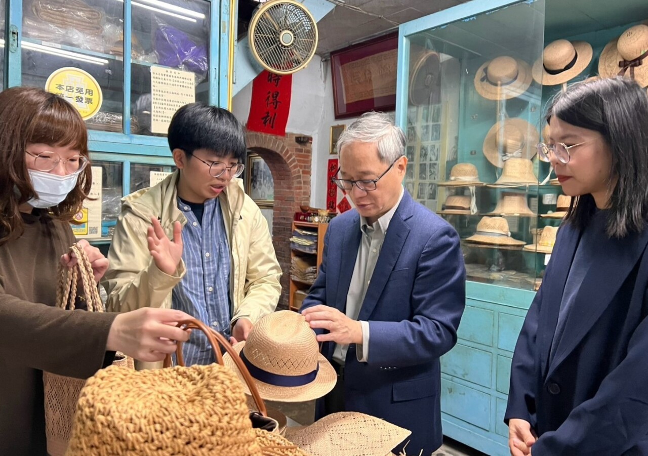 參訪苑裡掀海風與銅鑼窯  李遠：越接近生活的文化越吸引人