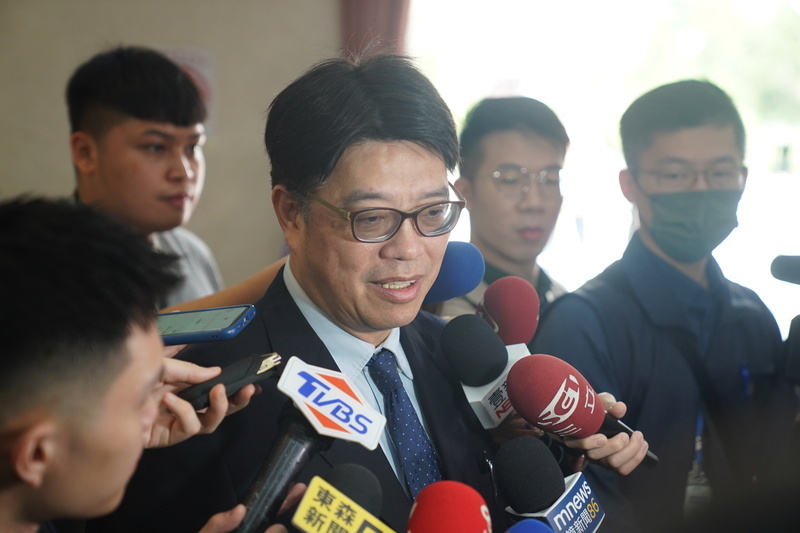 兩岸之間反獨裁問題