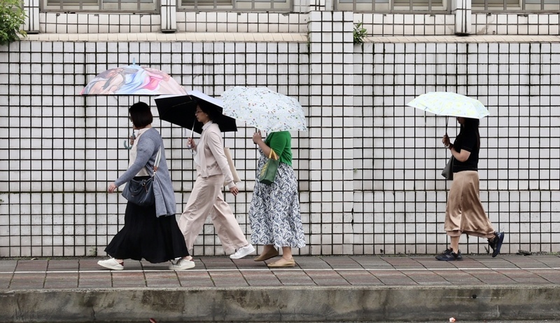 28日鋒面通過全台有雨  北台灣低溫約19度