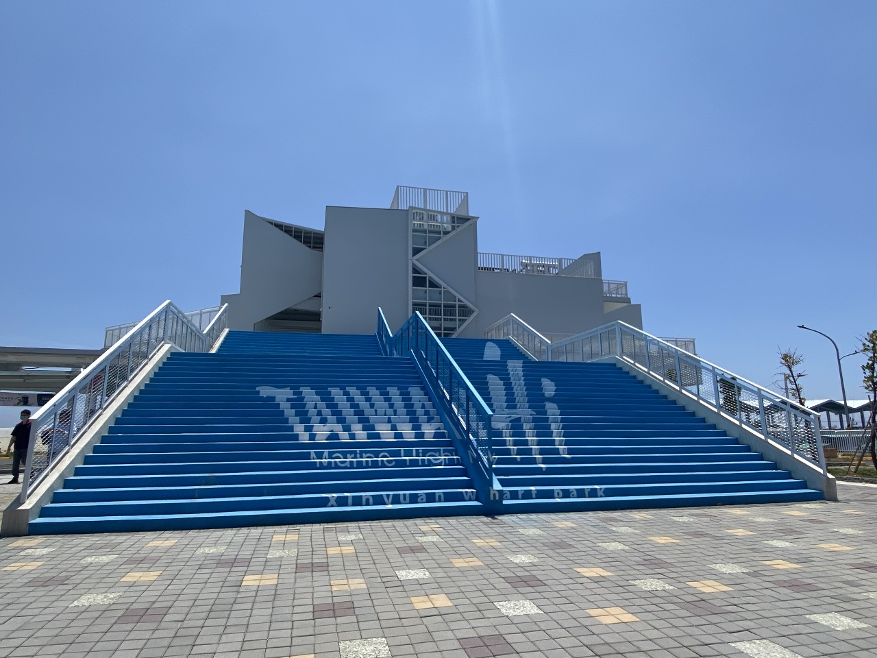 台灣海峽最南離島-小琉球 展現驚人的生命力量