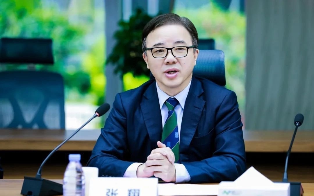 港大校長：香港應堅持國際化 否則與大陸城市無異