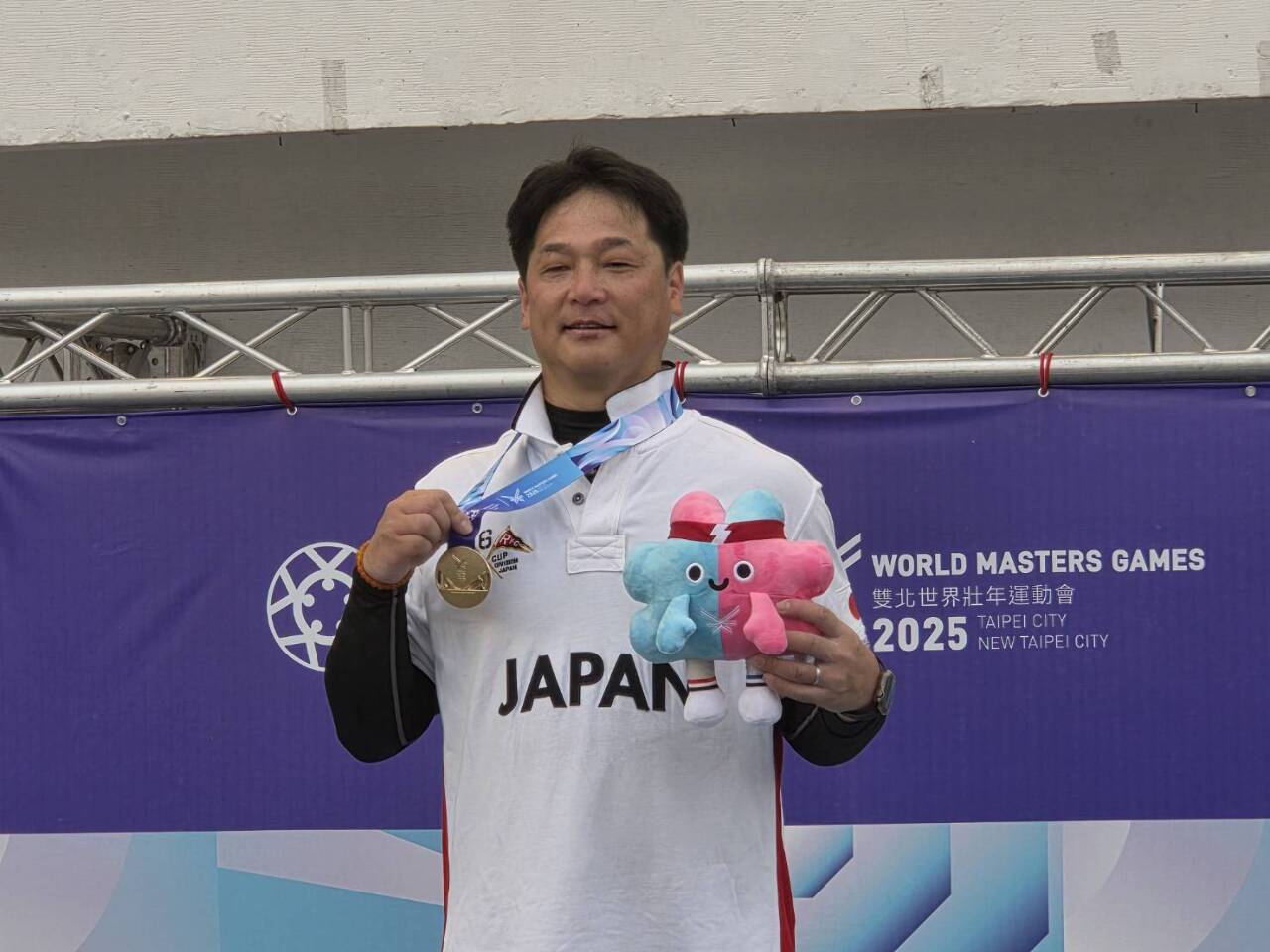 世壯運鏈球奪金！和歌山市前議長井上直樹讚台灣啦啦隊超給力