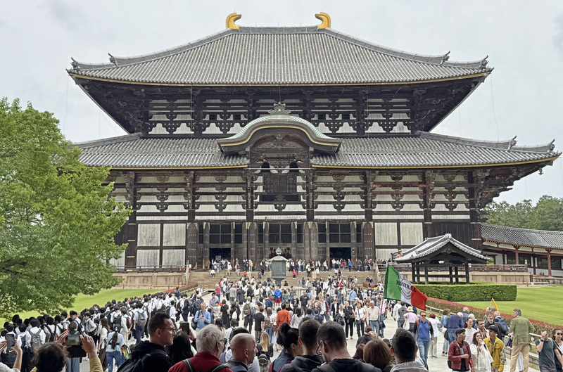 赴日恐難爽退稅！日經：日本擬取消外國遊客購物免稅、增離境稅