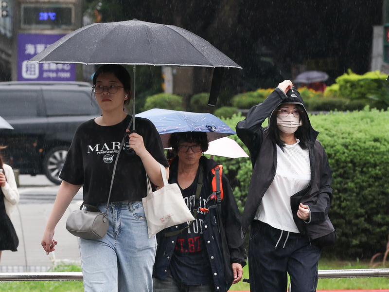 熱低壓接近 花東慎防強降雨