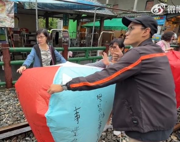李與譚 談俚語:介紹臺灣有趣的俗諺