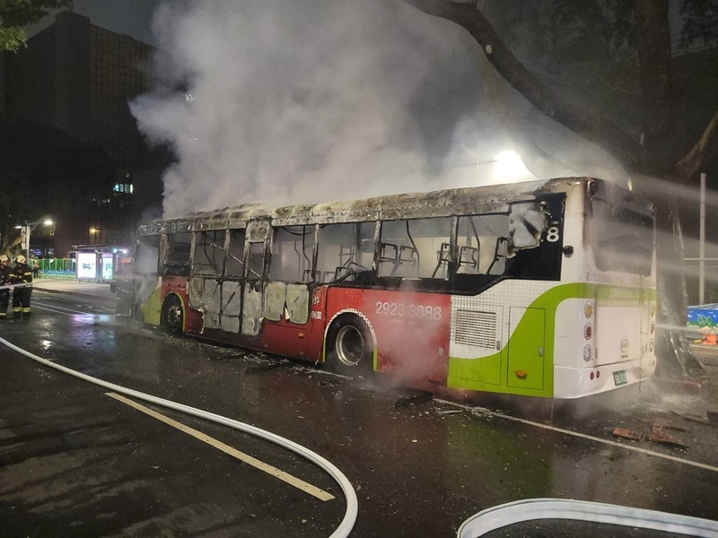 北市電動公車起火 &nbsp;1個月完成鑑定報告